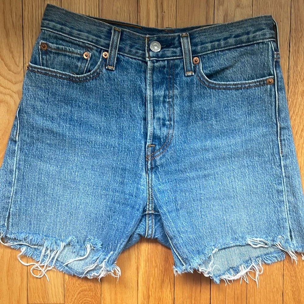 Levi’s shorts
